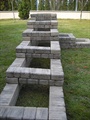 betonová imitace dřeva - palisáda - vyvýšený záhon