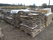 naskladňování - betonová imitace dřeva