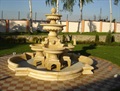Zahradní betonová fontána FW1 - okrová patina
