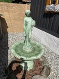 zahradní betonová fontána F06 - zelená patina